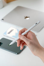 Load image into Gallery viewer, Momax One Link 2-in-1 Active Stylus Pen for iOS &amp; Android (TP3)

